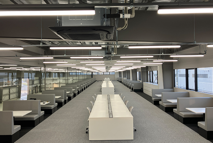 ポートアイランドメンテナンス格納庫 ANNEX 内観